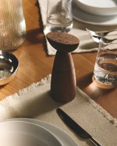 Drevený mlynček na soľ/korenie/korenie Oaxaca - Alessi
