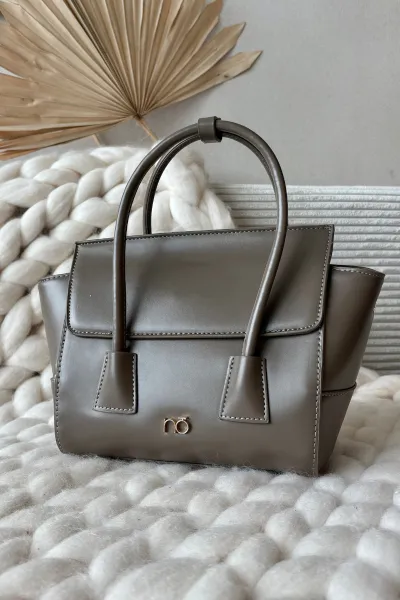 Malá taška krabica NOBO BAG5800-M19 Sivá