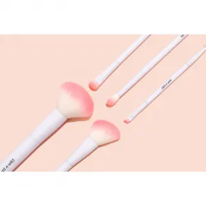 Wet n Wild Essential Small Concealer Brush štetec na korektor malý 1 ks
