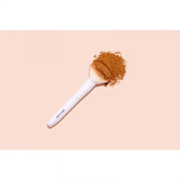 Wet n Wild Essential Powder Brush štetec na púder 1 ks