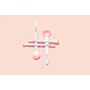 Wet n Wild Essential Angled Liner Brush skosený štetec na očnú linku 1 ks