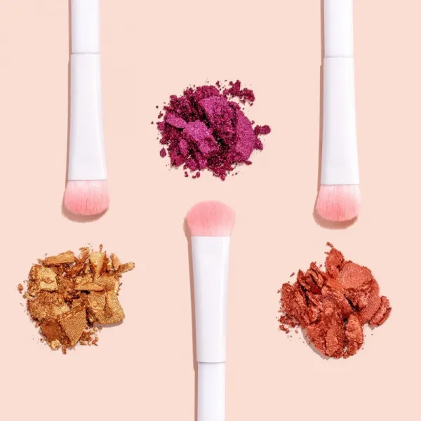 Wet n Wild Essential Large Eyeshadow Brush veľký štetec na očné tiene 1 ks