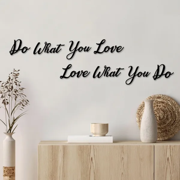 Dekoratívny kovový doplnok na stenu Do Love Love Do
