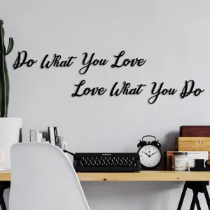 Dekoratívny kovový doplnok na stenu Do Love Love Do