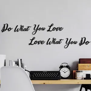 Dekoratívny kovový doplnok na stenu Do Love Love Do