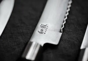 KAI Wasabi Black Slicing 6723L 23 cm