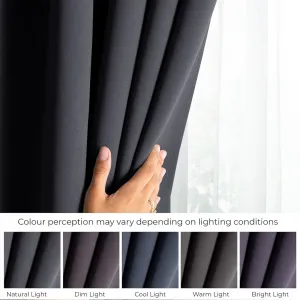 Záves AmeliaHome Blackout s multifunkčnou páskou grafitový, veľkosť 140x245