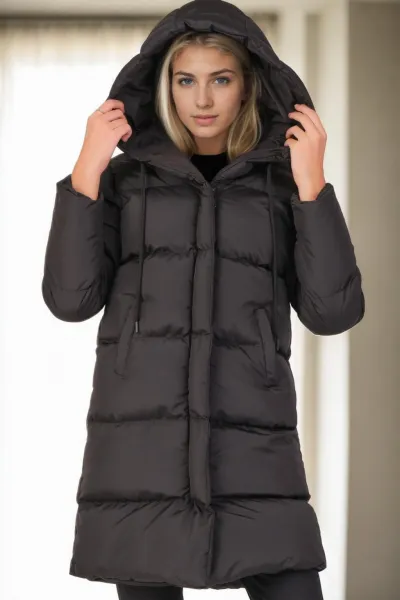 Z8687 DEWBERRY WOMEN'S COAT-BLACK