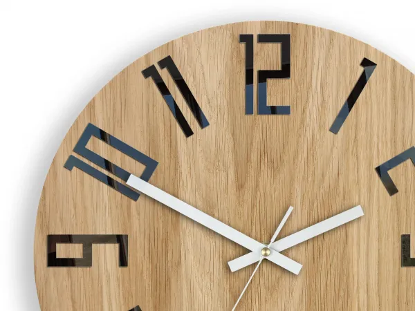 ModernClock Drevené nástenné hodiny štíhle 33 cm čierne/biele/hnedé