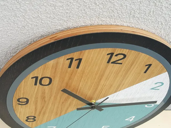 ModernClock Drevené nástenné hodiny Paris 33 cm modré/čierne