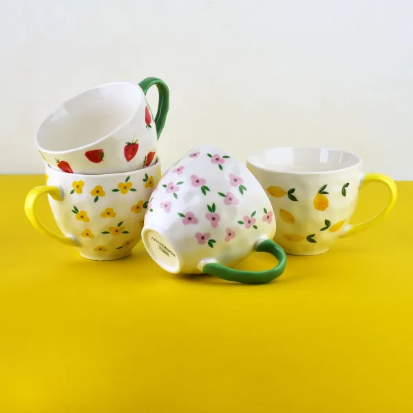 Affekdesign Porcelánový hrnček LIMONE 400 ml biely/žltý