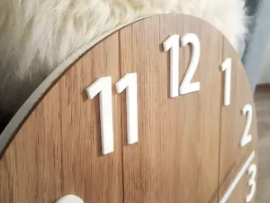 ModernClock Drevené nástenné hodiny Amadeus 49 cm hnedá/biela
