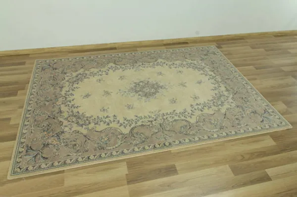 Koberec Isfahan Dafne alabastrový