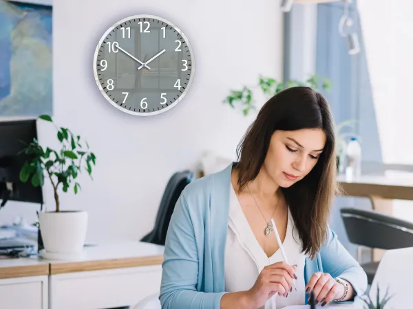 ModernClock Nástenné hodiny Louis 30 cm šedé