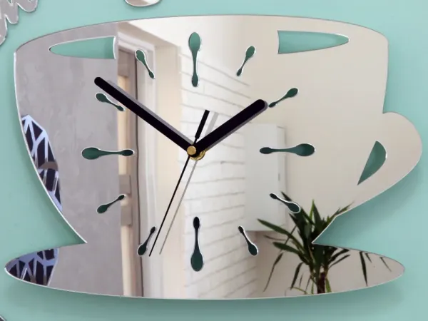 ModernClock Nástenné hodiny Káva 33 cm zrkadlové