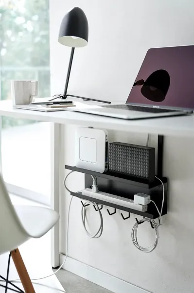 Organizér pod stôl na káble a router Yamazaki Smart 40 x 11,5 x 43 cm čierna farba