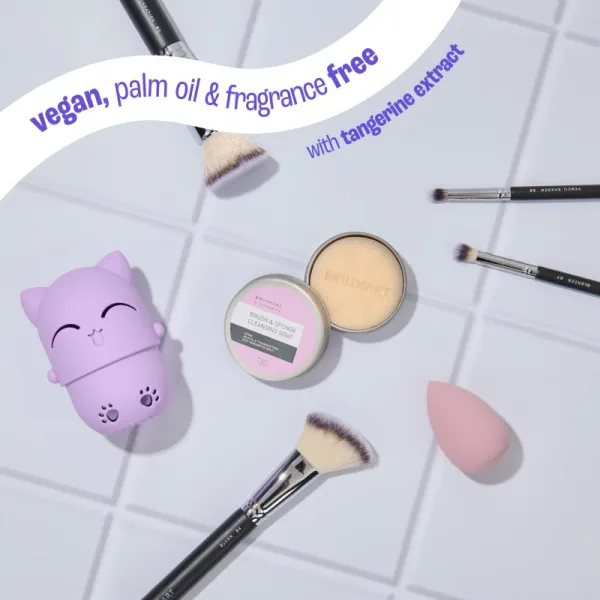 BrushArt Accessories Brush & Sponge cleansing soap čistiace mydlo pre kozmetické štetce 40 g
