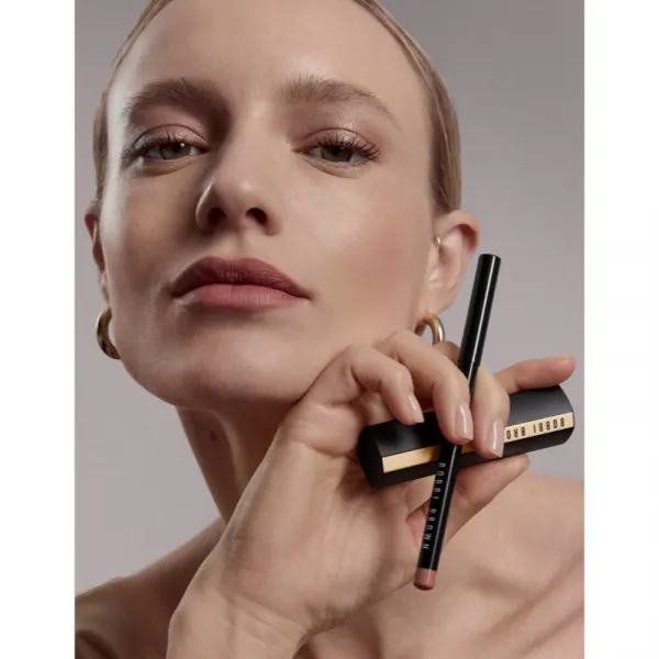 Bobbi Brown Luxe Cashmere Matte Lipstick matný rúž odtieň Claret 3.5 g