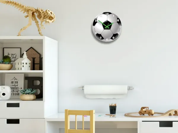 ModernClock Dětské nástěnné hodiny Fotbal 30 cm černobílé