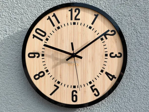 ModernClock Bambusové nástenné hodiny Bruno 30 cm hnedé/čierne