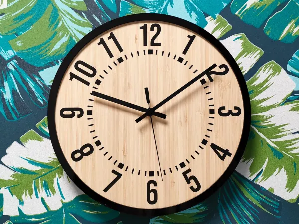 ModernClock Bambusové nástenné hodiny Bruno 30 cm hnedé/čierne