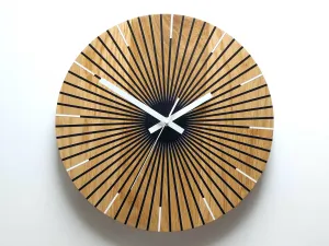 ModernClock Drevené nástenné hodiny Arian 33 cm dub prírodný/čierny