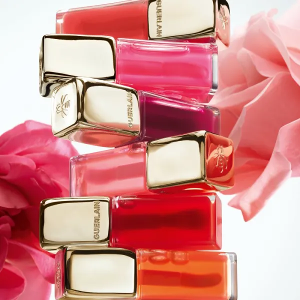GUERLAIN KissKiss Bee Glow Oil olej na pery s medom odtieň 389 Sparkling Peach 9.5 ml