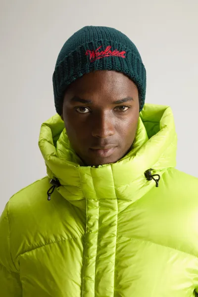 Čapica Woolrich Merino Wool Logo Beanie Ponderosa Pine