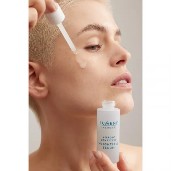 Lumene Nordic Sensitive [HERKKÄ] Weightless ľahké sérum pre upokojenie a posilnenie citlivej pleti 30 ml