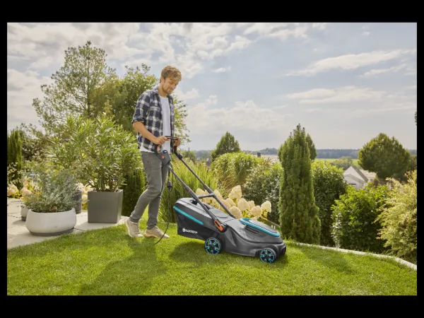 Gardena Elektrická kosačka na trávu PowerMax 37/1800 G2