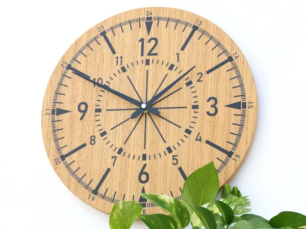 ModernClock Drevené nástenné hodiny Avatar 33 cm dub prírodný/čierny