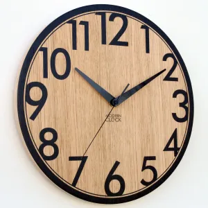 ModernClock Drevené nástenné hodiny Focus 33 cm dub prírodný/čierny