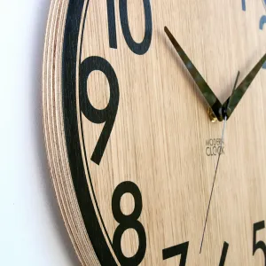ModernClock Drevené nástenné hodiny Focus 33 cm dub prírodný/čierny