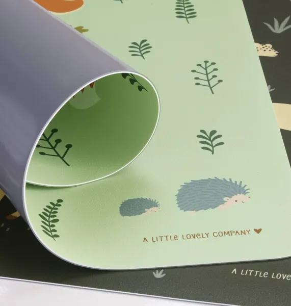 A Little Lovely Company – prestieranie – kamaráti z lesa
