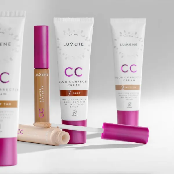 Lumene CC Color Correcting Cream CC krém pre jednotný tón pleti SPF 20 odtieň 5.5 (Cool) 30 ml