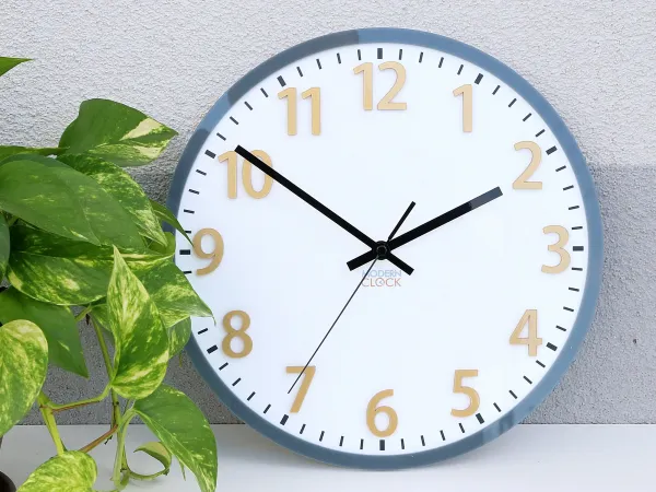 ModernClock Nástenné hodiny Hakuro 30 cm šedé/zlaté