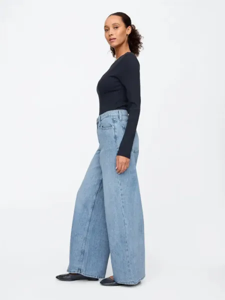 GAP Džínsy pre ženy  Baggy SuperSoft 713435-00 Veľkosť: 29LONG
