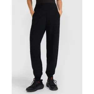 Dámske tepláky 4F TROUSERS CAS F1180-WAW25TTROF1180-21S-BLACK