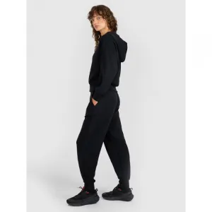 Dámske tepláky 4F TROUSERS CAS F1180-WAW25TTROF1180-21S-BLACK