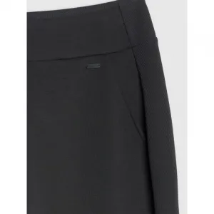 Dámske tepláky 4F TROUSERS CAS F1180-WAW25TTROF1180-21S-BLACK