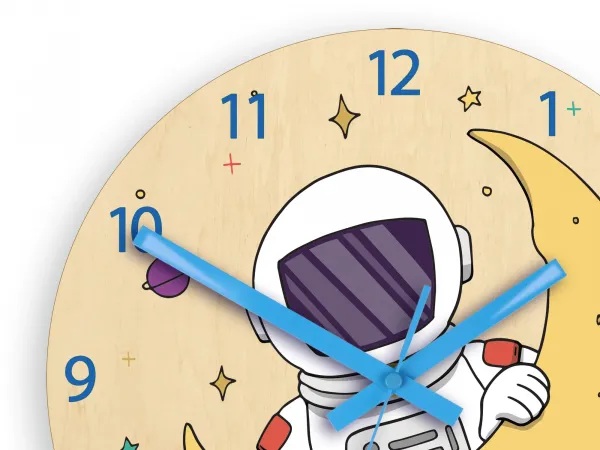 ModernClock Detské nástenné hodiny Ami Astronaut 30 cm viacfarebné
