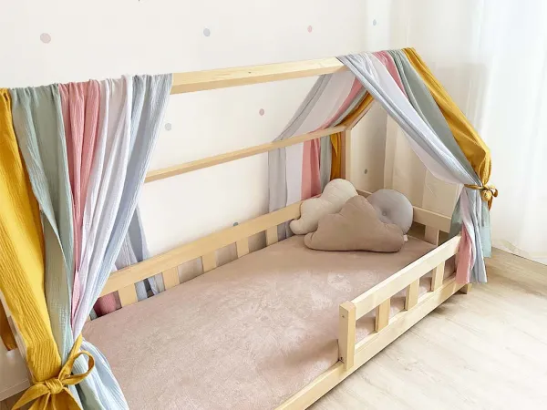Mušelínová strieška na domčekovú posteľ DUHOVÁ Zvoľte rozmer: 320 cm