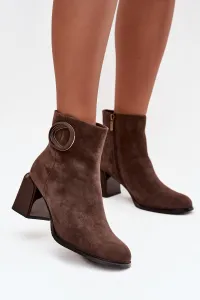 Semišové čižmy na podpätku s výplňou s dekoratívnym detailom Artiker