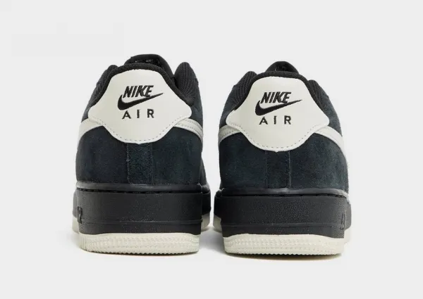 Nike Air Force 1 Lv8 2