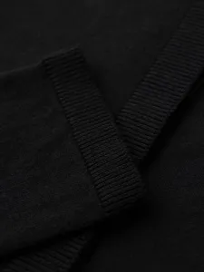 Elegantná pánska polokošeľa s dlhým rukávom čierna