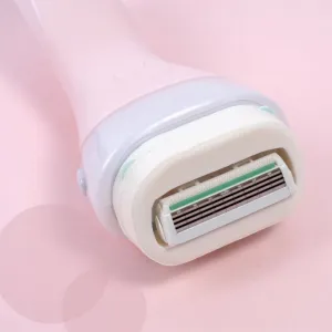Wilkinson Sword Intuition 2in1 Ultra Moisture Razor holiaci strojček + náhradné hlavice 5 ks