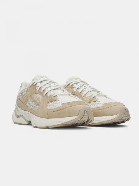 Unisex tenisky Under Armour UA Sola Suede-WHT