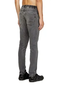 Džínsy Diesel 2032 D-Krooley-B Jogg Sweat Jeans Black
