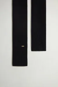 Šál Woolrich Pure Cashmere Ribbed Scarf Black