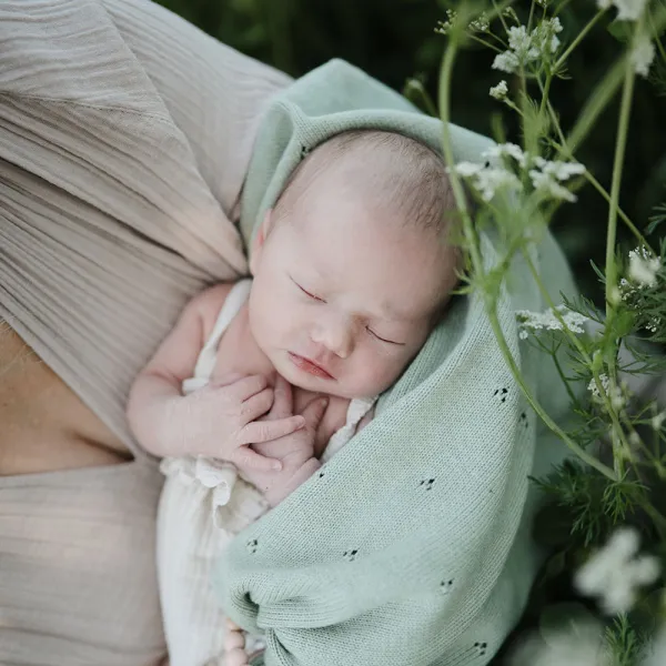 Mushie pletená detská deka z organickej bavlny - pásiková Dark Gray